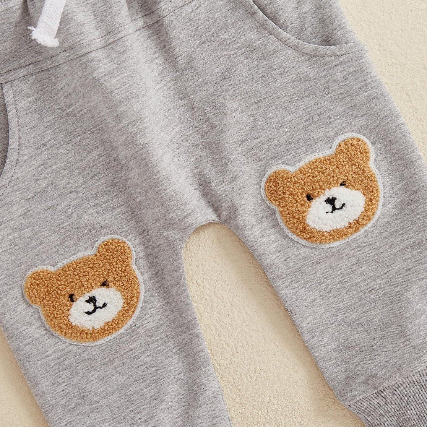 Carolilly Baby Suit 2-Piece Clothing Outfit Baby Clothing Set Cute Long Sleeve Sweatshirt Embroidered Bear + Long Trousers Warm Children's Suit Autumn Spring