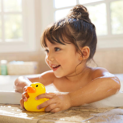 Munchkin White Hot Safety Rubber Bath Duck Toy for Babies or Toddlers | Marker Turns White To Reveal The Word Hot When Bath is Too Hot | Baby Essentials | Baby Bath | Bath Toys | 1 Pack