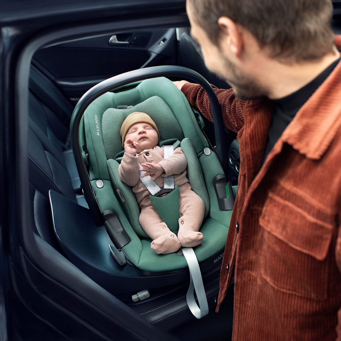 Maxi-Cosi Pebble 360 i-Size Babyschale Drehbar, Neugeborenen Autositz 360 Grad, 0–15 Monate (40–83 cm), Drehung mit einer, ClimaFlow, Easy-In-Gurt, G-CELL Seitenaufprallschutz, Essential Green