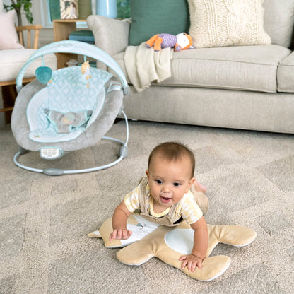 Ingenuity, InLighten Babywippe Babyschaukel mit Lichtern, Nate Bunny, Spielzeugleiste, Vibrationen, Geräuschen, Tummy Time Kissenmatte, bis zu 20 lbs, Neugeborenes+
