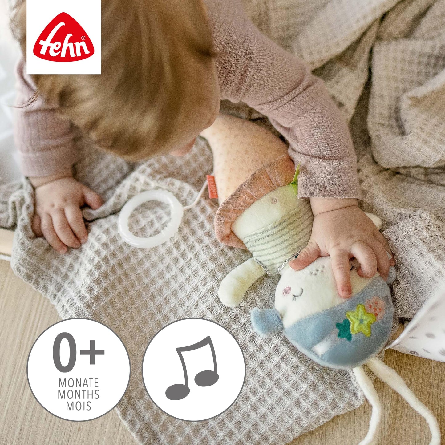 Fehn Spieluhr Baby Einschlafhilfe Schaf - Kuscheltier mit sanfter Einschlafhilfe Melodie "Guten Abend, gut´ Nacht" - Babyspielzeug für Unterwegs und Zuhause - Musikspielzeug für Babys und Kleinkinder