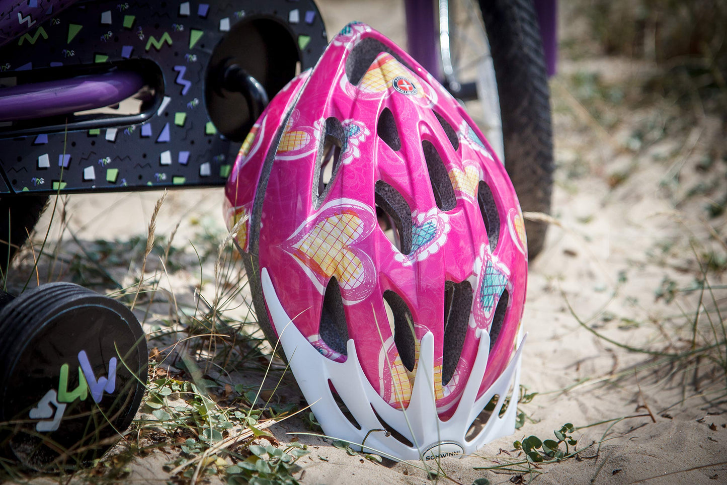 Schwinn: Leichter Microshell-Helm für Fahrrad, Skates, Skateboarding und Roller, für Kinder