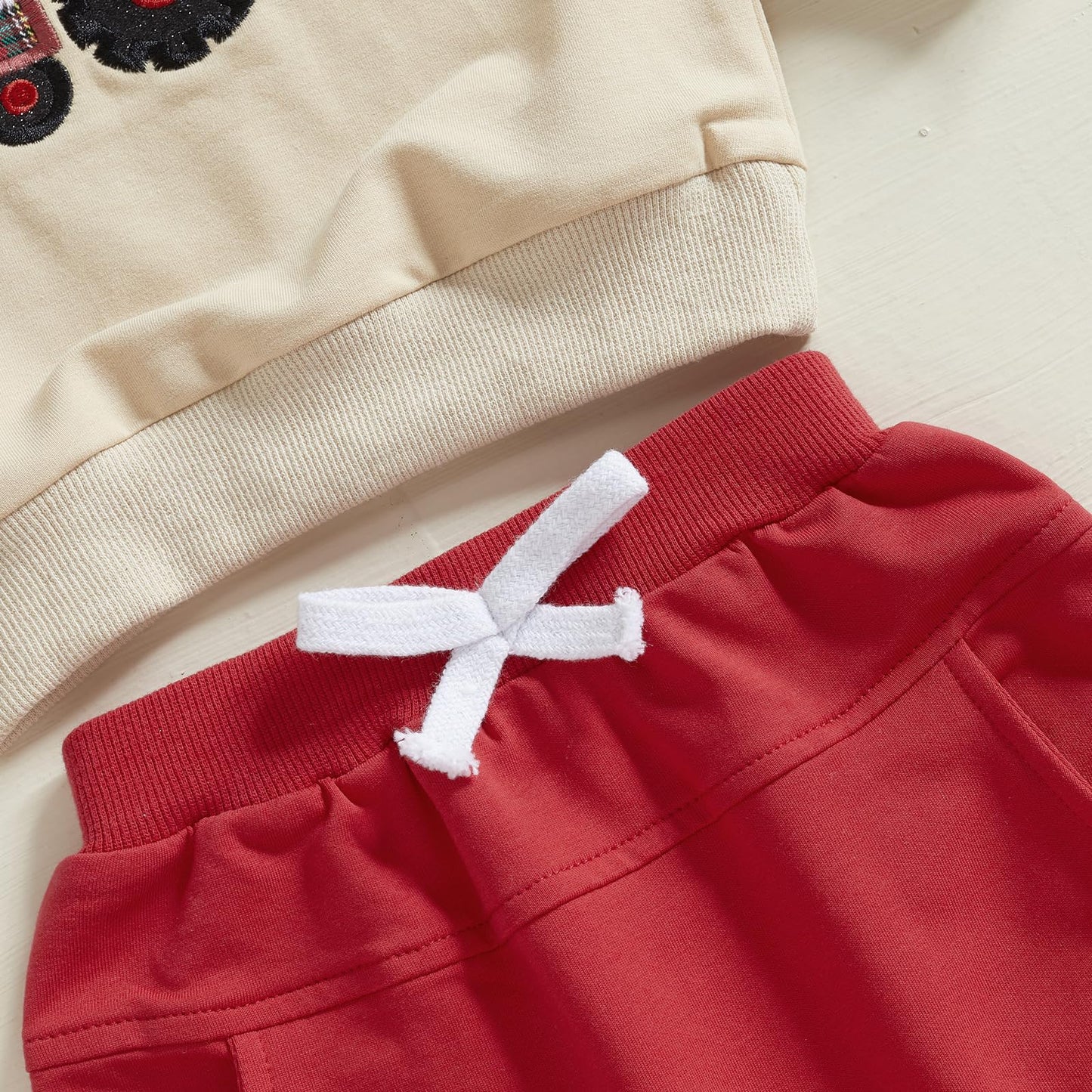 Baby-Frühlings-Outfit für Jungen, Trainingsanzüge mit Traktor-/Auto-Print, Sweatshirts mit langen Ärmeln mit Autodruck + elastische Kordelzughose, 2-teiliges Sportbekleidungsset, weiche Traktor-Outfits