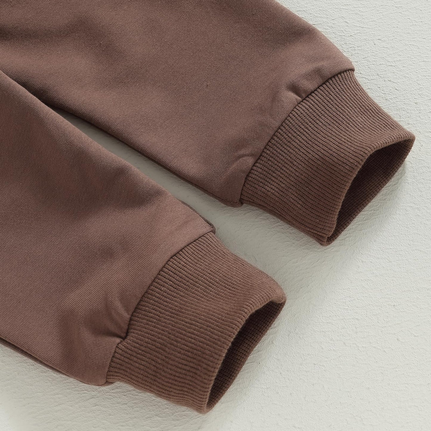 Carolilly Baby Suit 2-Piece Clothing Outfit Baby Clothing Set Cute Long Sleeve Sweatshirt Embroidered Bear + Long Trousers Warm Children's Suit Autumn Spring