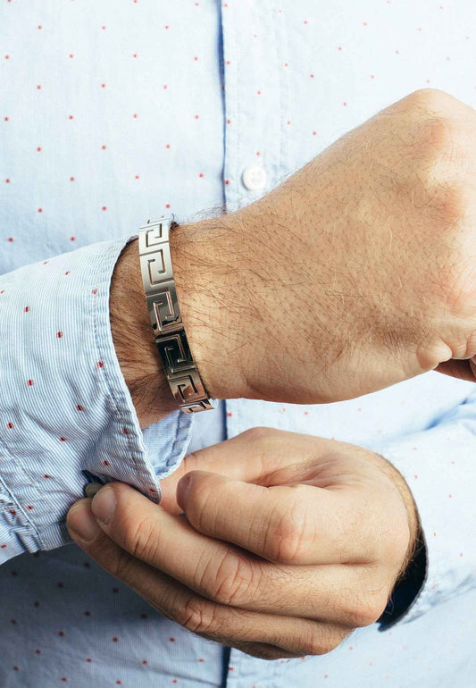 Argius Meander Bangle - Silver