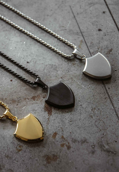 Insignia Pendant / Necklace Gold 90 cm