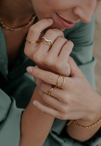 Devotion Ring Gold