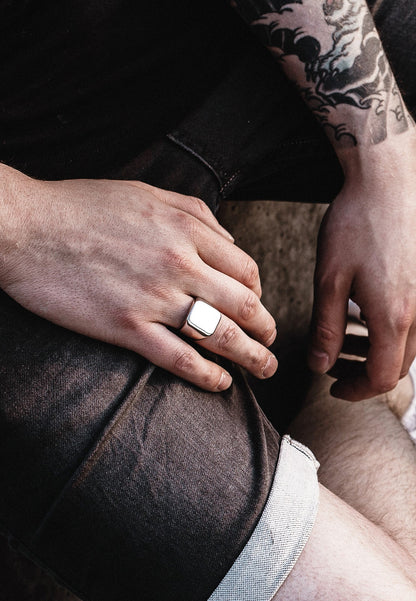 Iustitia Ring Silver