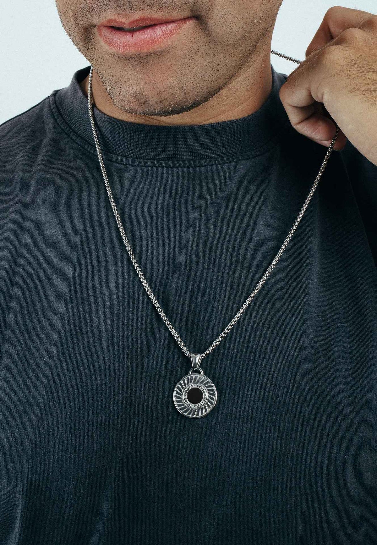 Mortis Pendant / Necklace Silver 70 cm