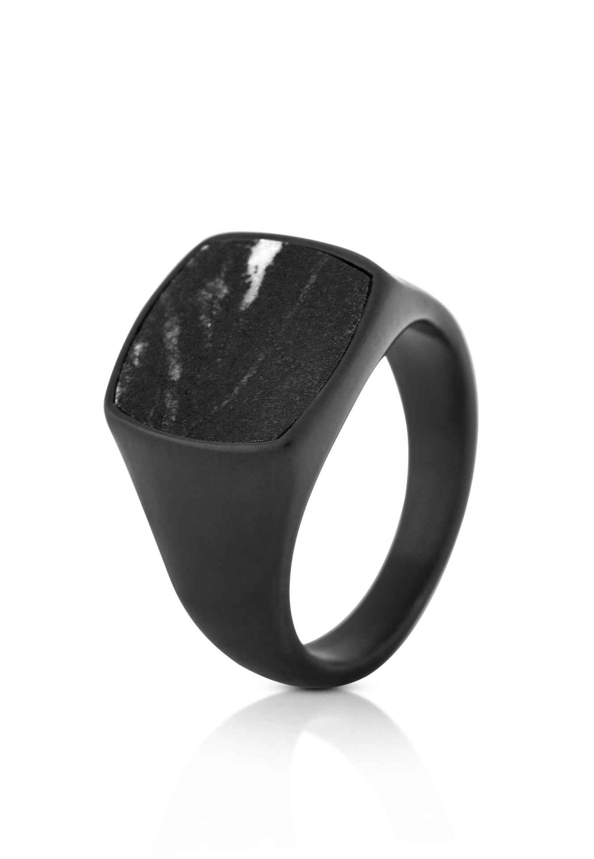 Opul Ring Matte Black-Labradorite