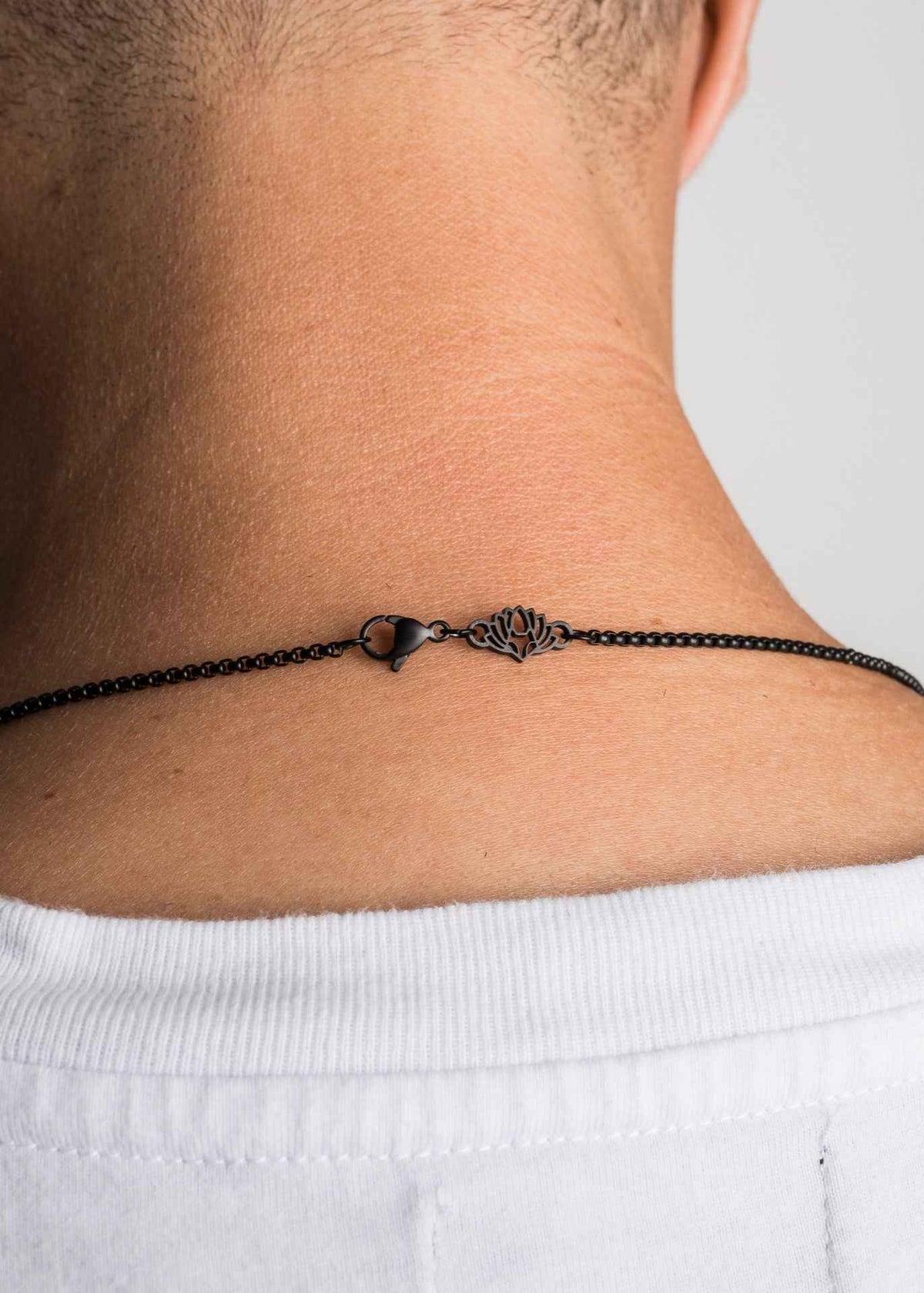 Pearl Necklace Matte Black