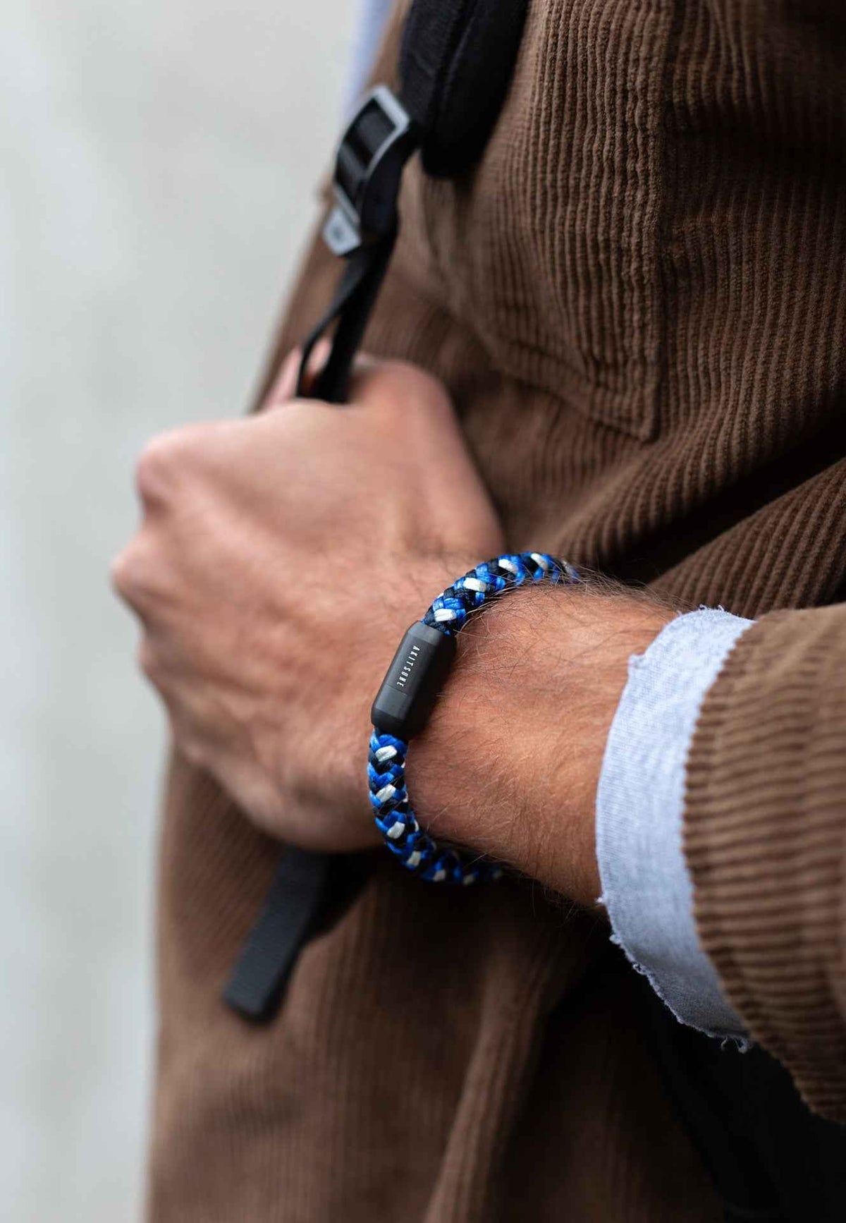 Portus Nautical Rope Bracelet Matte Black - Blue-White