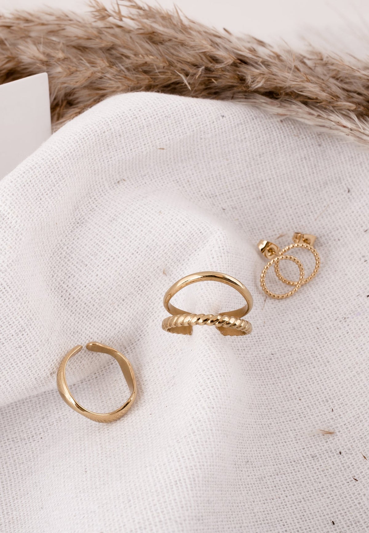 Radiance Ring Gold