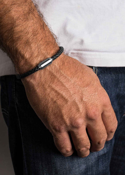 Silvus Leather Bracelet Silver - Black