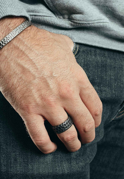 Terra Bangle Antique Silver