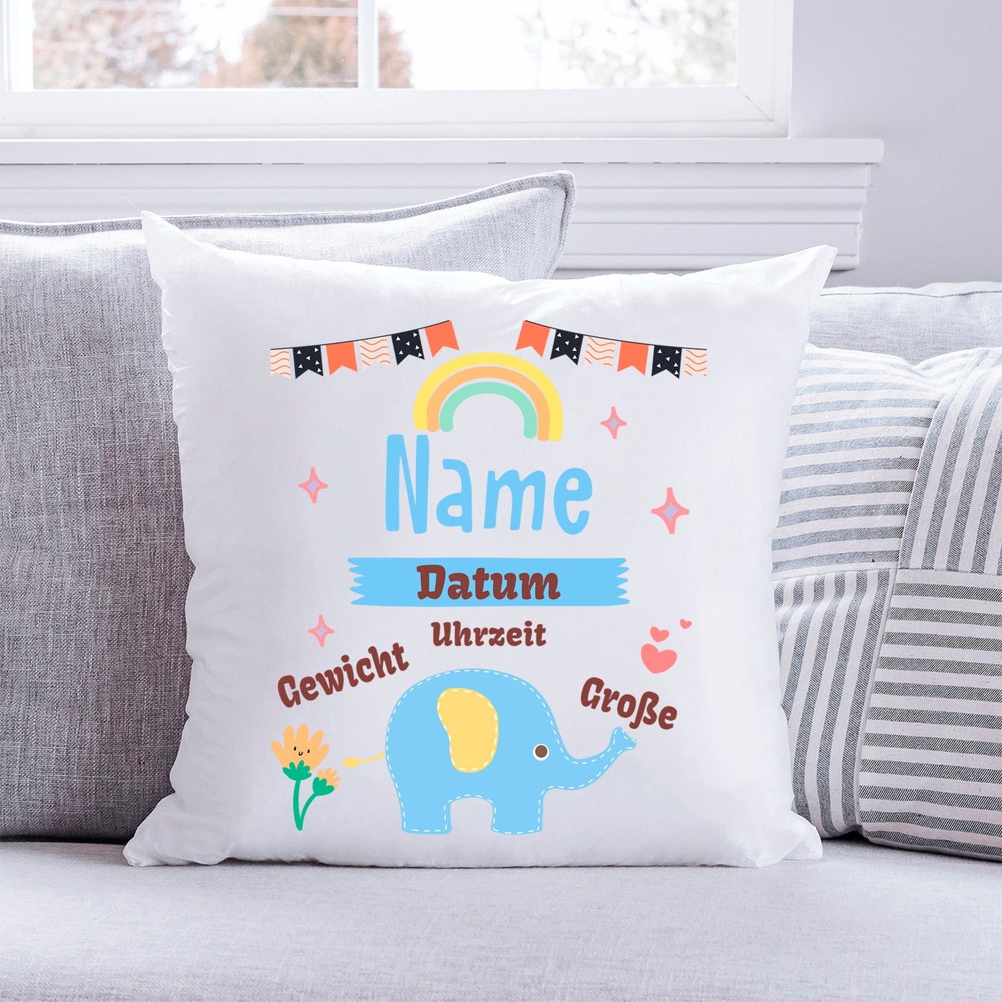 Bedrucktes Kissen mit Babydaten und Elefant