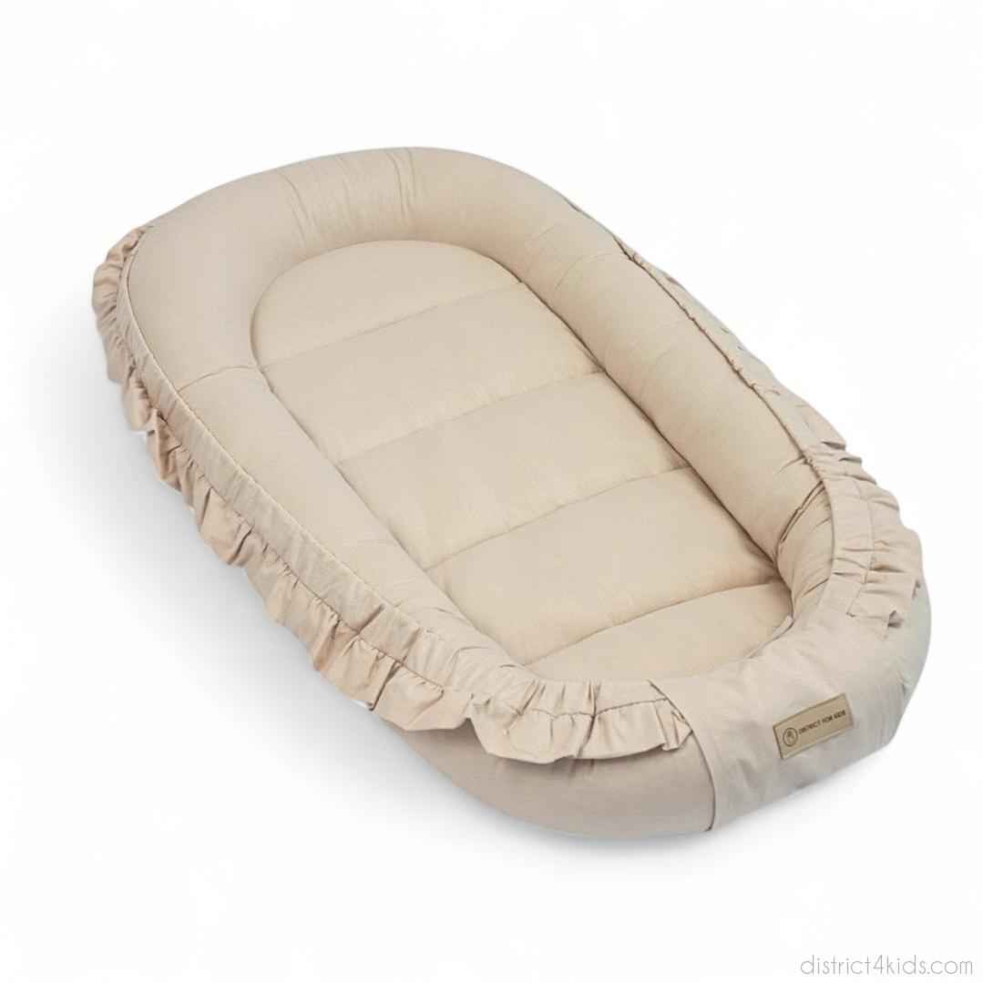 Babynestchen Baumwolle Rüschen – Verspielter mitwachsender Baby-Kokon