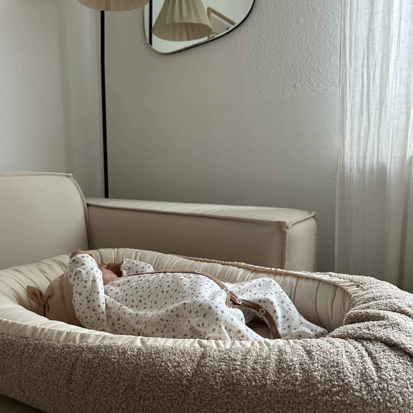 Babynestchen Teddystoff-Boucle – mitwachsender Baby-Kokon
