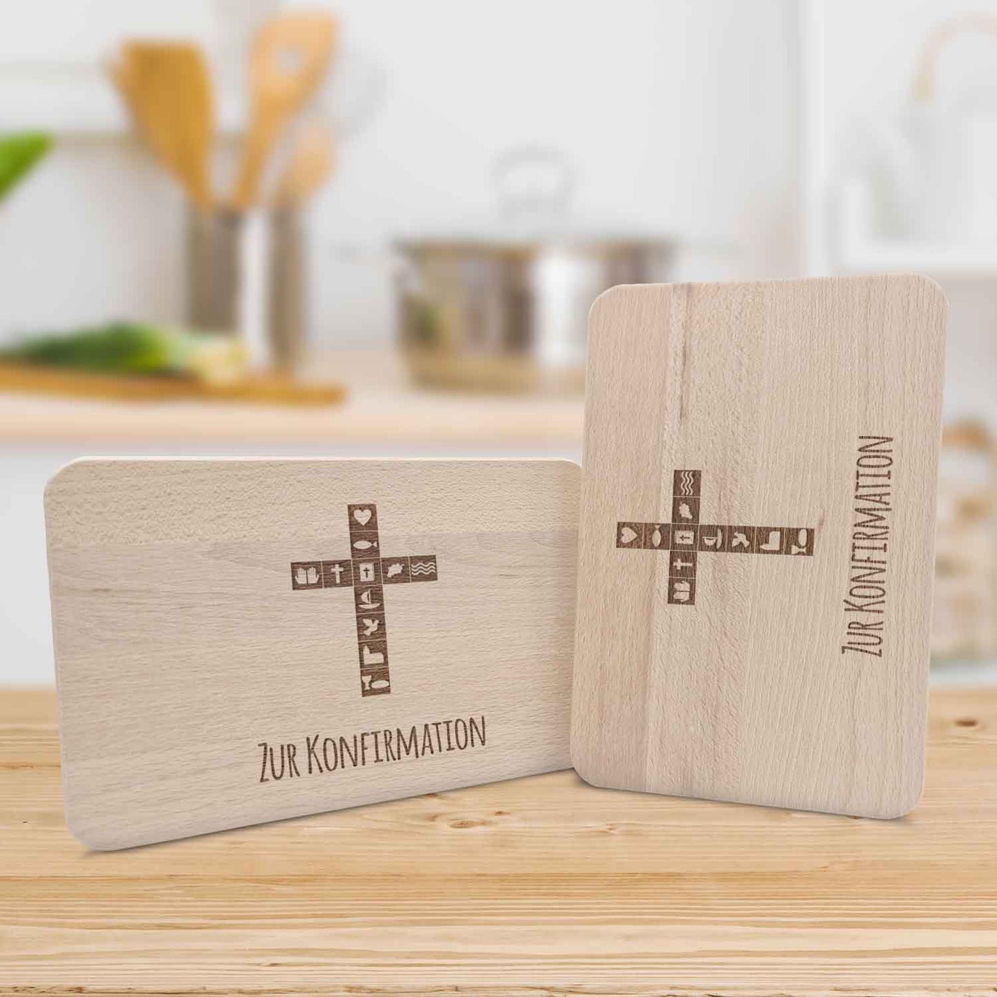 Frühstücksbrettchen mit Gravur "Konfirmation Kreuz"