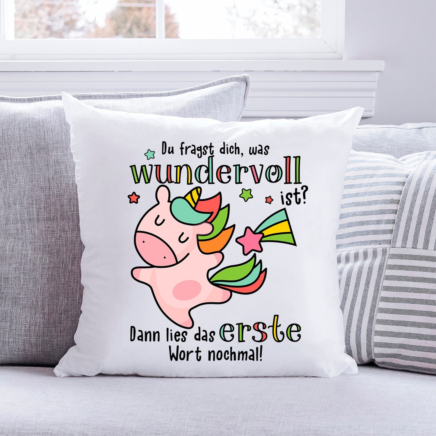 Bedrucktes Kissen mit Spruch Du fragst dich, was wundervoll ist