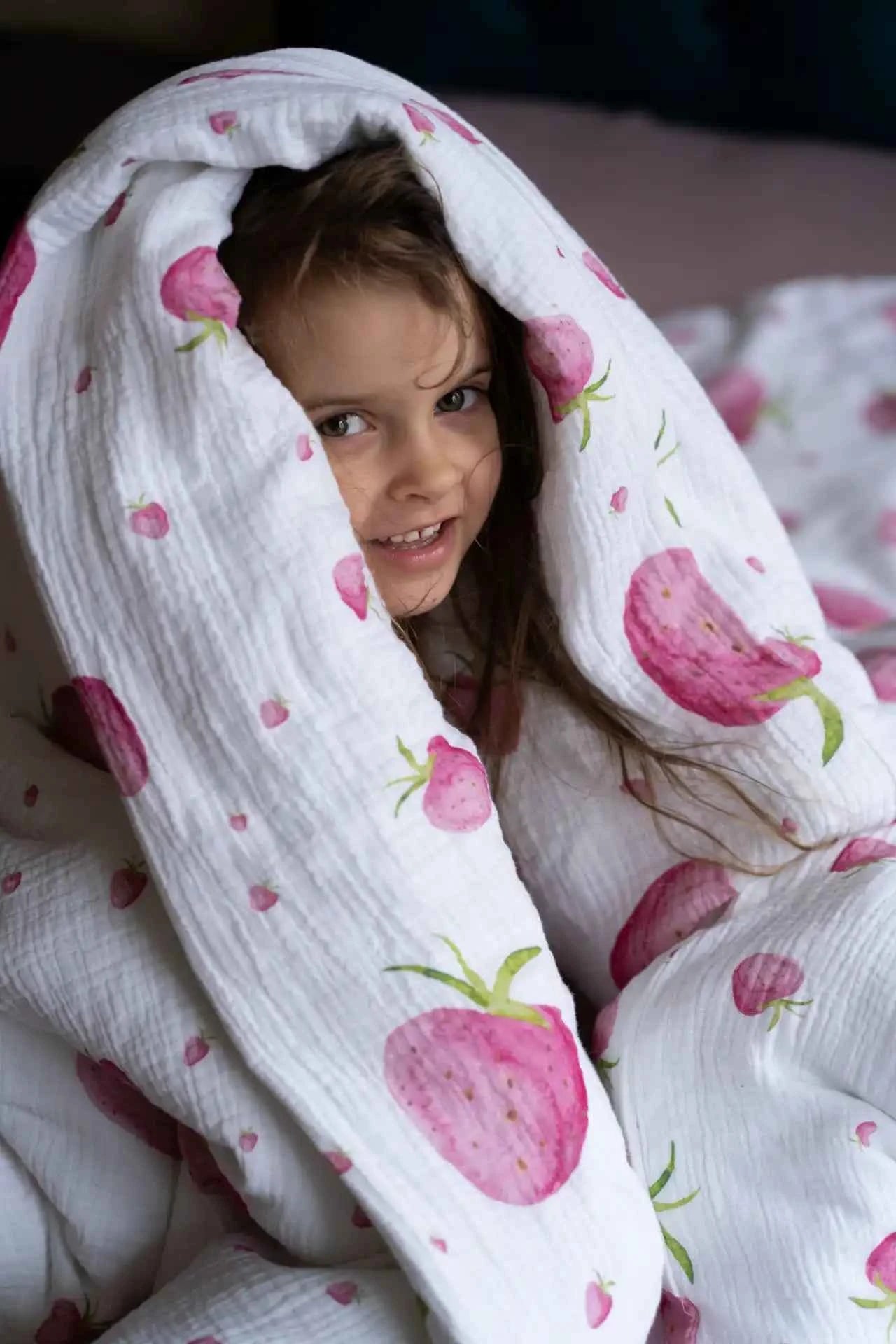 “Erdbeeren” Premium Kinderbettwäsche