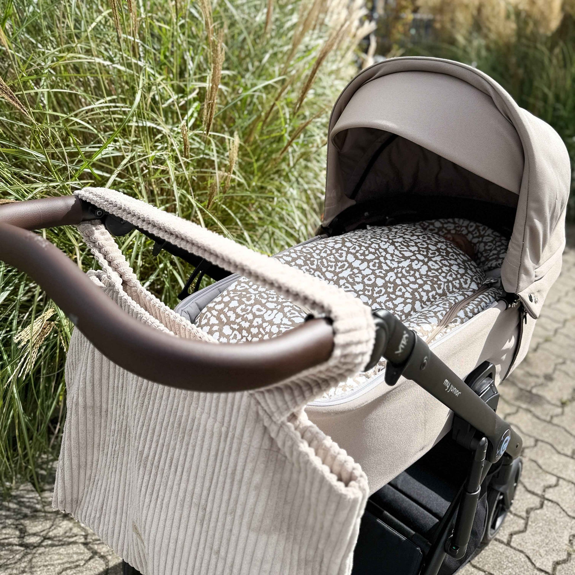 Winterußsack Musselin Leopard für Kinderwagen Autoschale