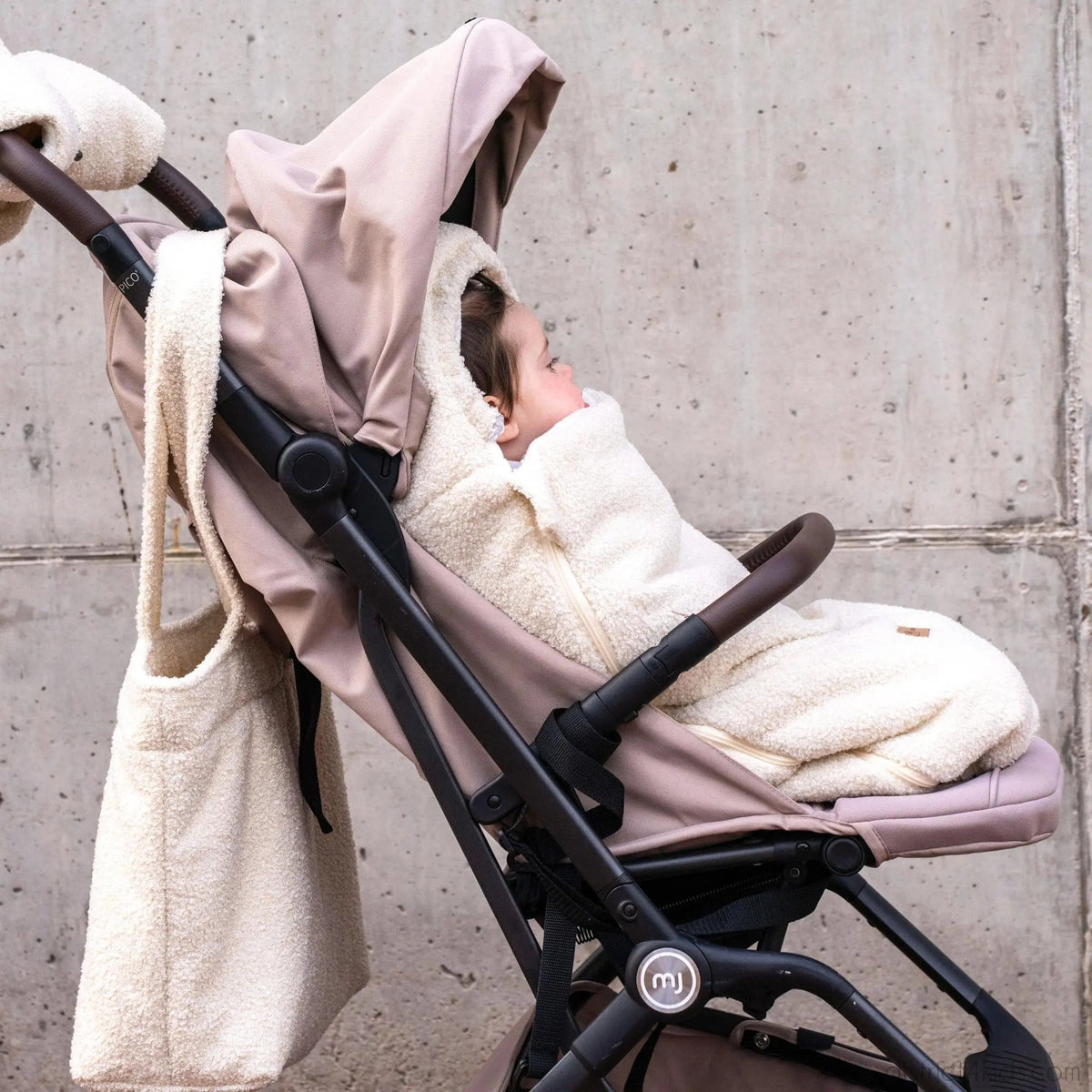 Winterfußsack Bouclé – kuschelig warm