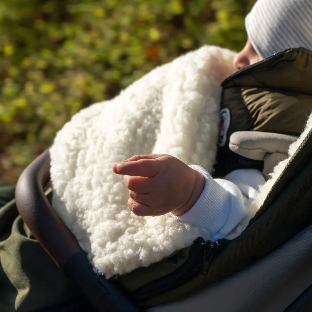 Winter footmuff, water-repellent, with merino wool lining - stroller