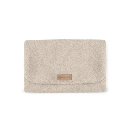 Windeltasche Bouclé – mit Wickelunterlage, unterwegs