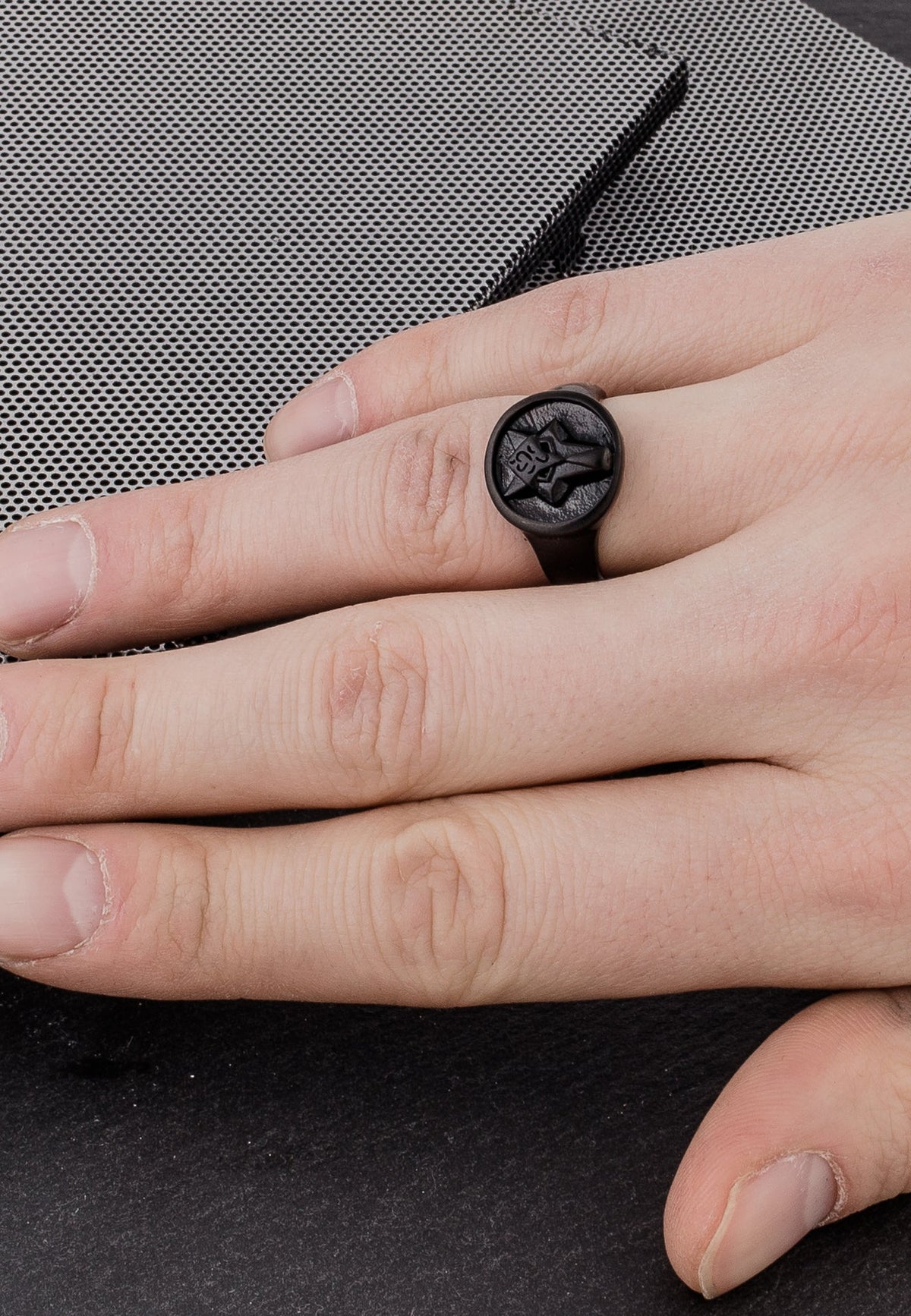 Ferus Ring Matte Black