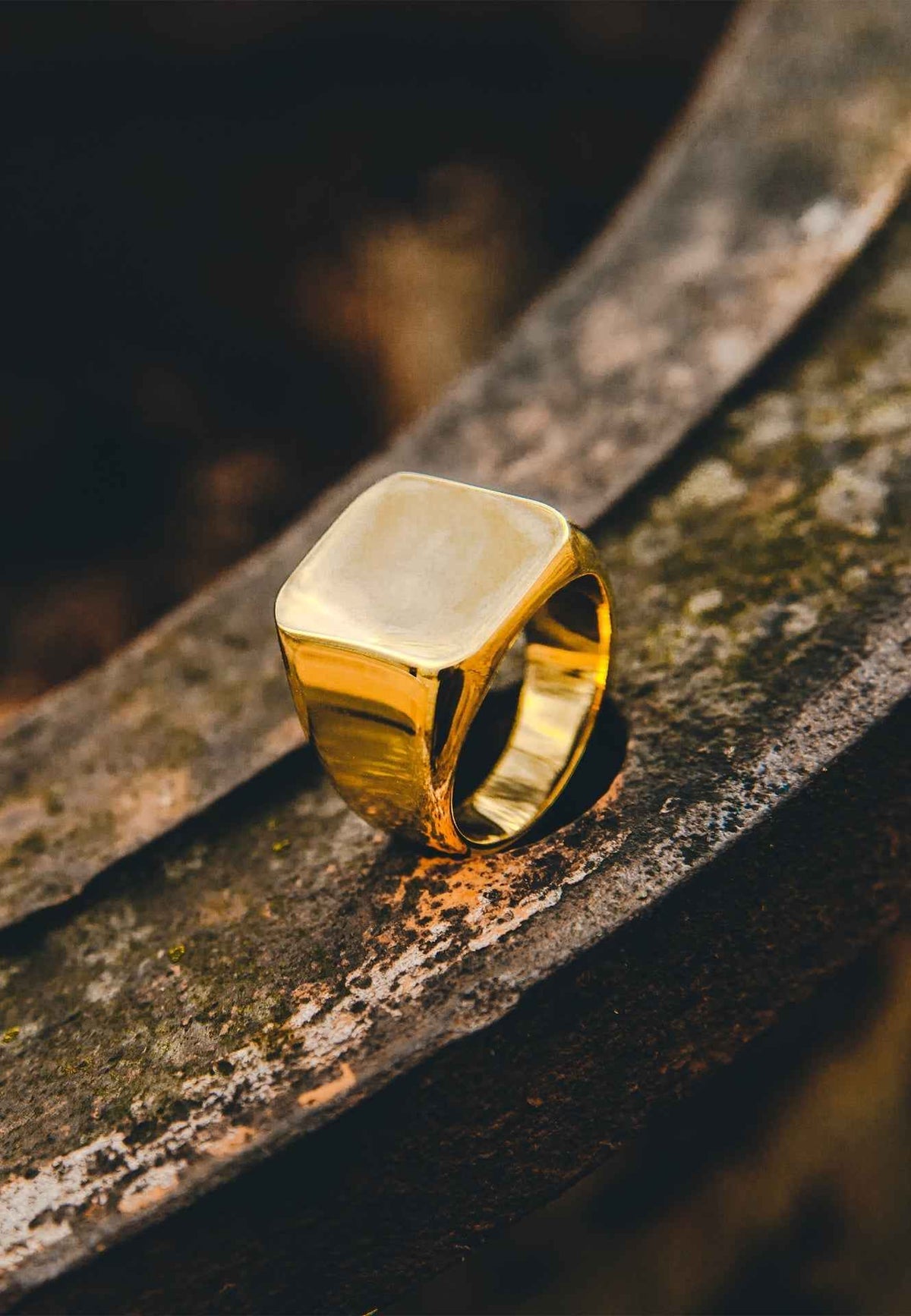 Iustitia Ring Gold