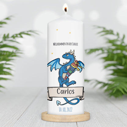 Große Kerze "Drache" mit Namen und Datum zur Einschulung