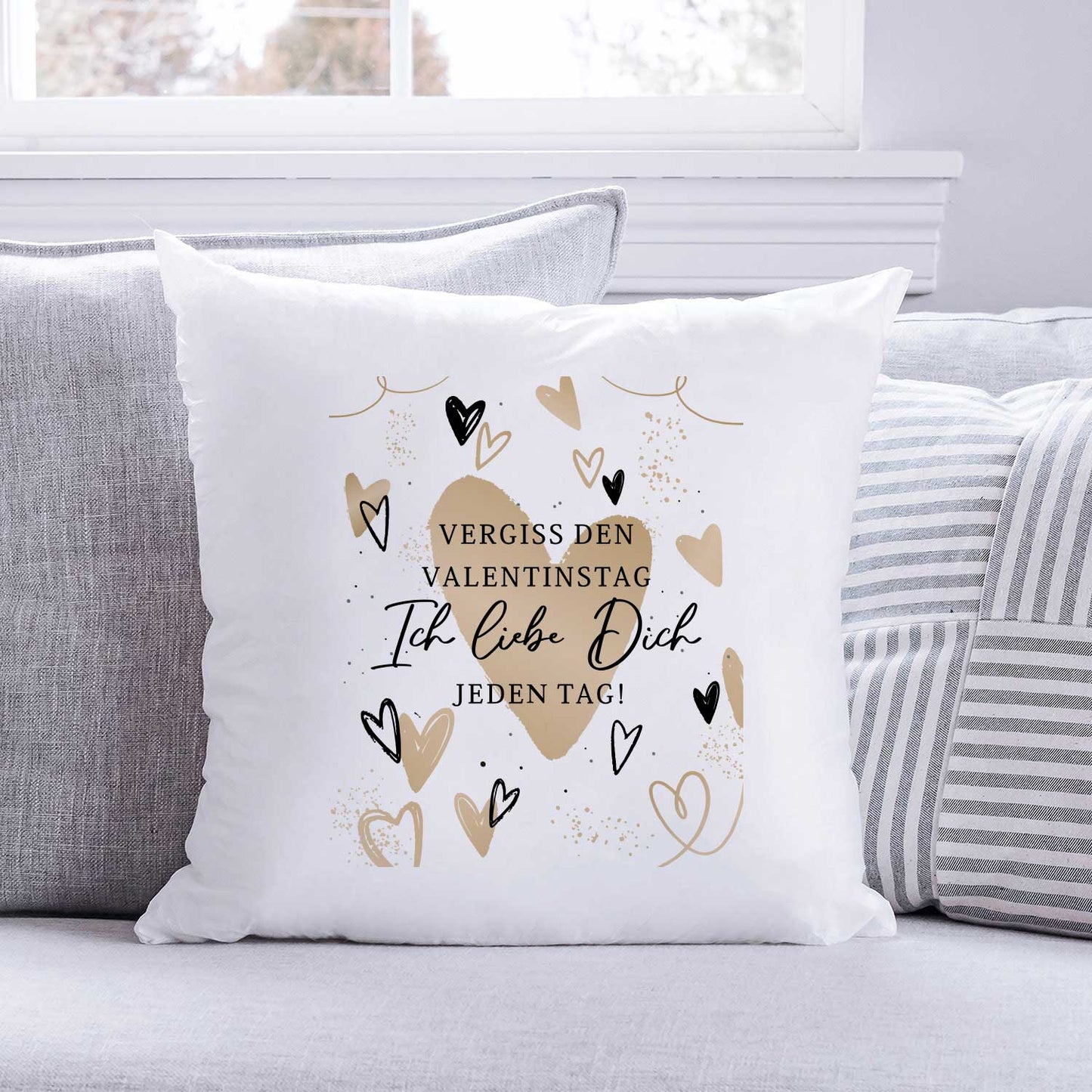 Bedrucktes Kissen mit Spruch Vergiss den Valentinstag