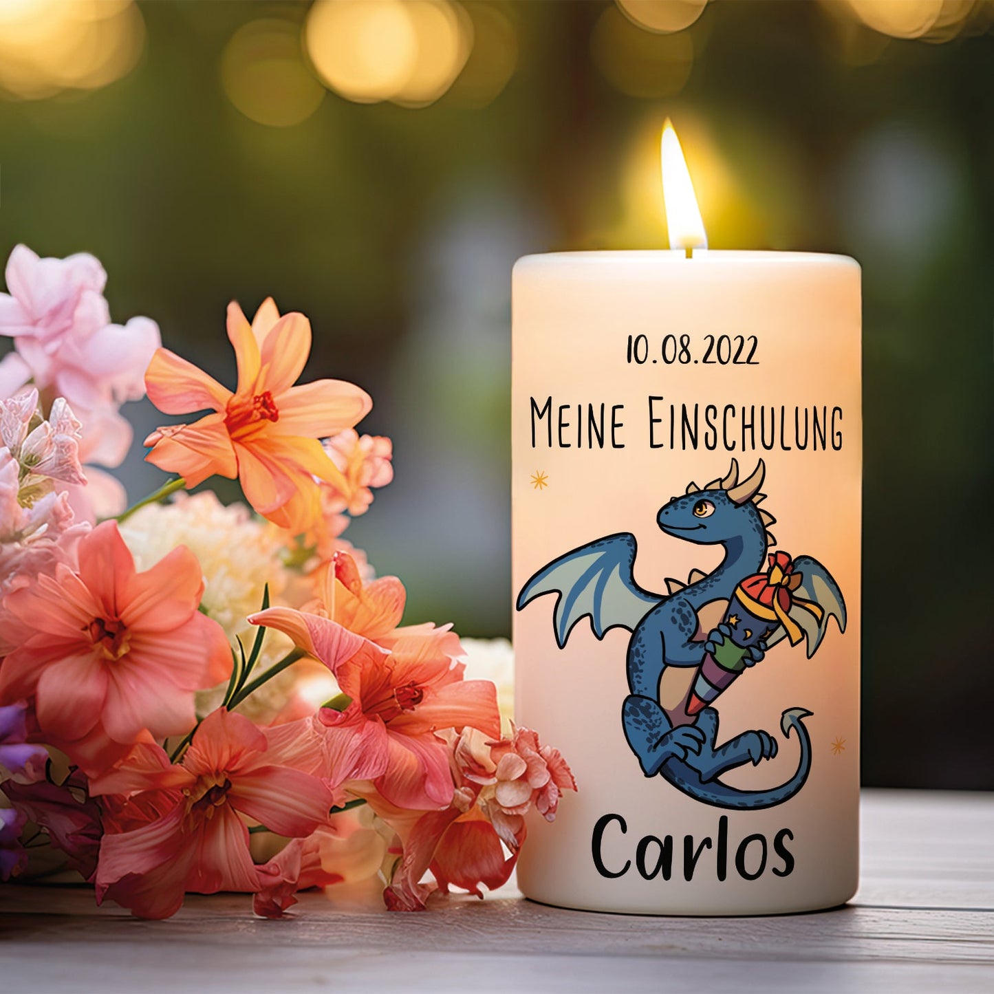 Kleine Kerze "Drache" mit Namen und Datum zur Einschulung