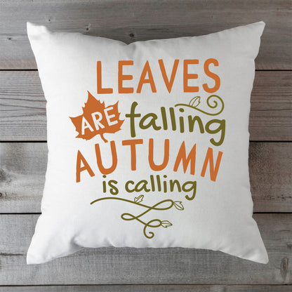 Bedrucktes Kissen mit Spruch Leaves are falling autumn is calling