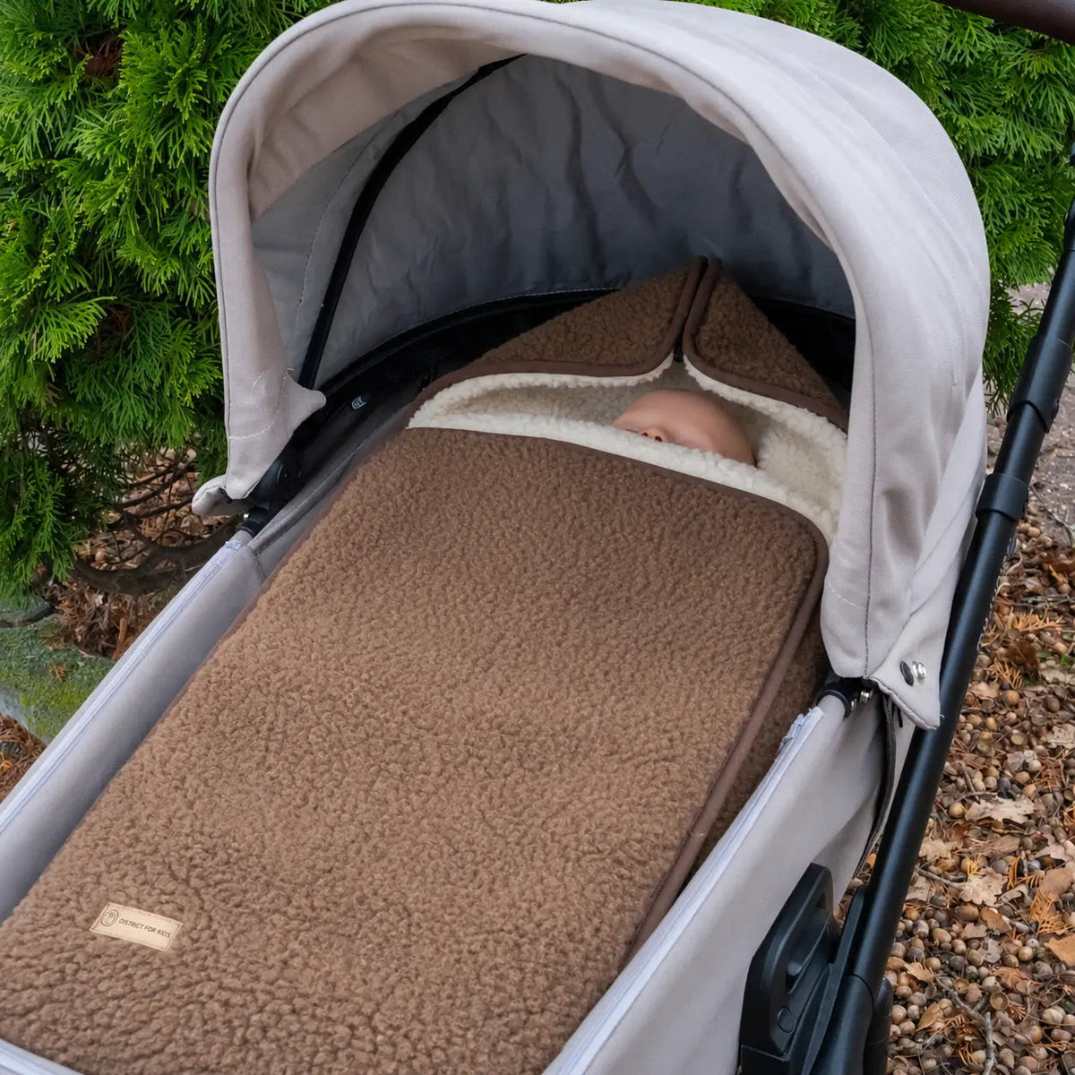 Winter footmuff/sleeping bag made of merino wool – for baby baths &amp; strollers