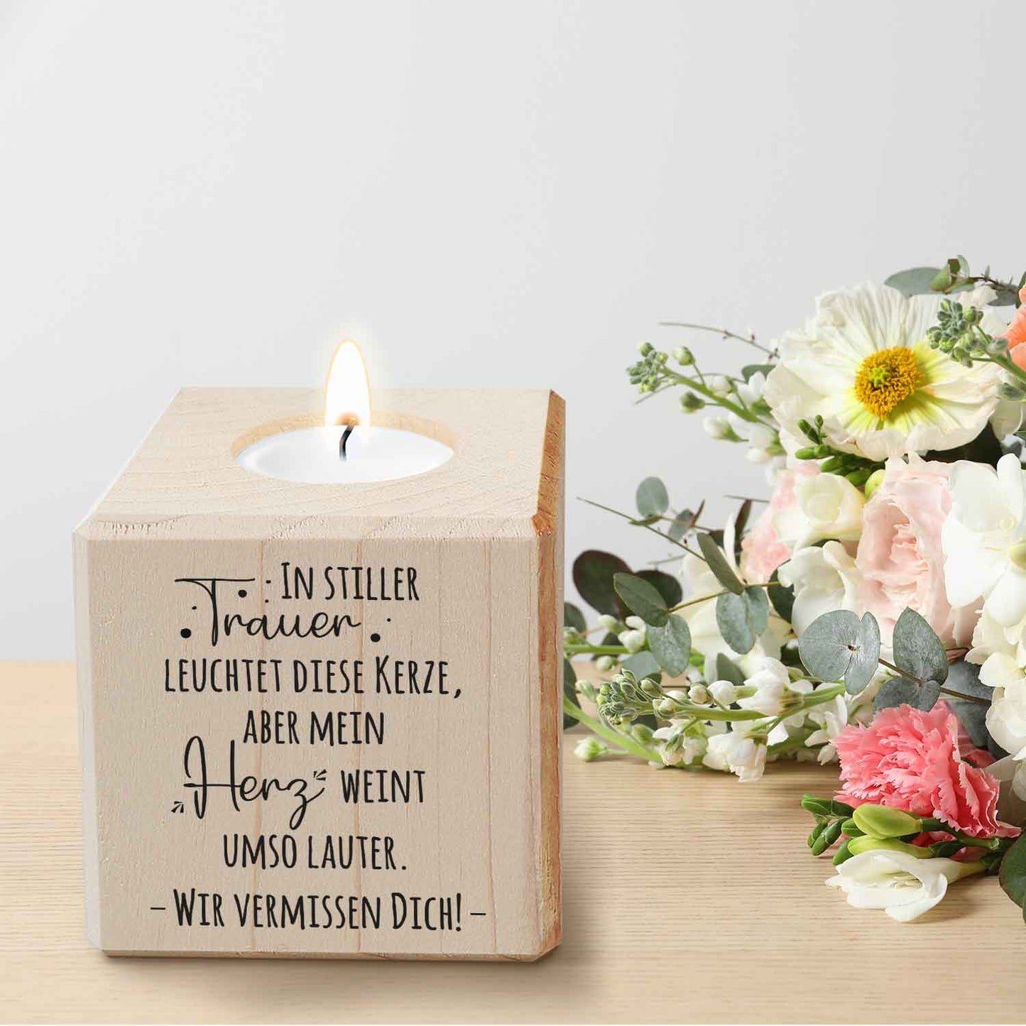 Trauerlicht - Teelichthalter mit Gravur aus Holz - Grabschmuck