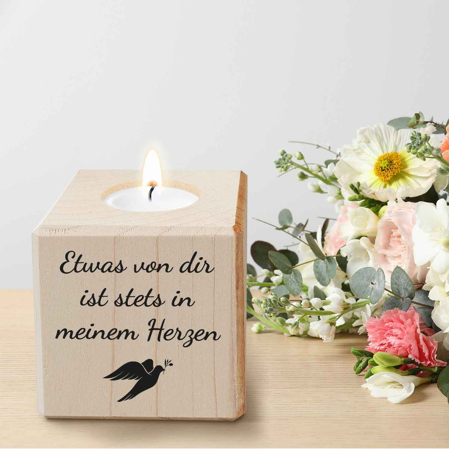 Trauerlicht - Teelichthalter mit Gravur aus Holz - Grabschmuck