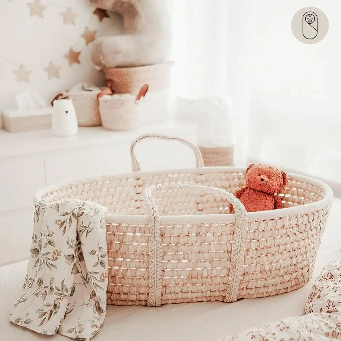 Moseskorb Weidengeflecht – handgeflochten, mit Matratze District for Kids