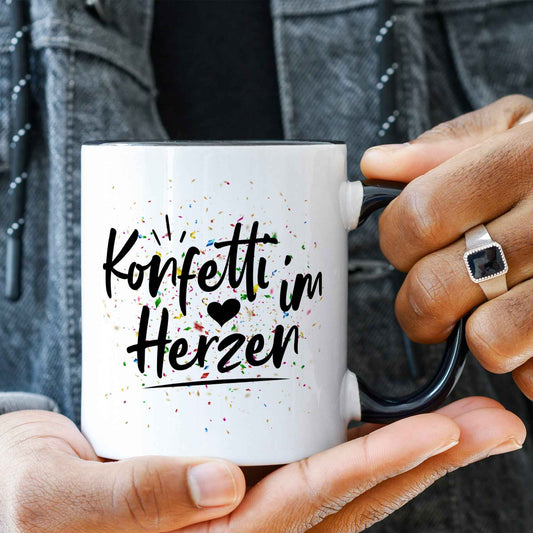 Bedruckte Tasse mit Spruch Konfetti im Herzen