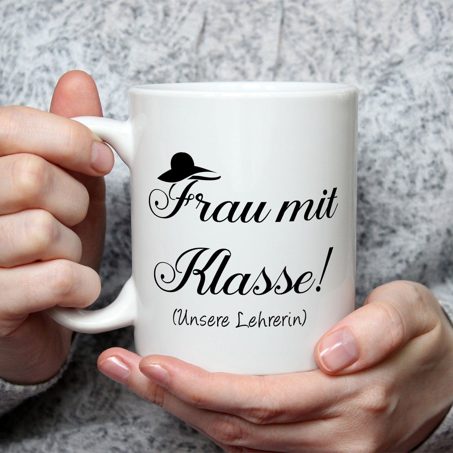 Bedruckte Tasse mit Spruch Frau mit Klasse