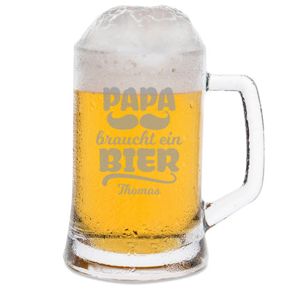 Montana Bierkrug mit Gravur "Papa braucht ein Bier" mit Namen