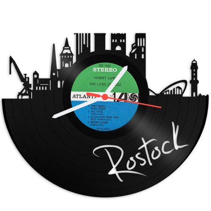 Wanduhr aus Vinyl Skyline mit Deiner Stadt