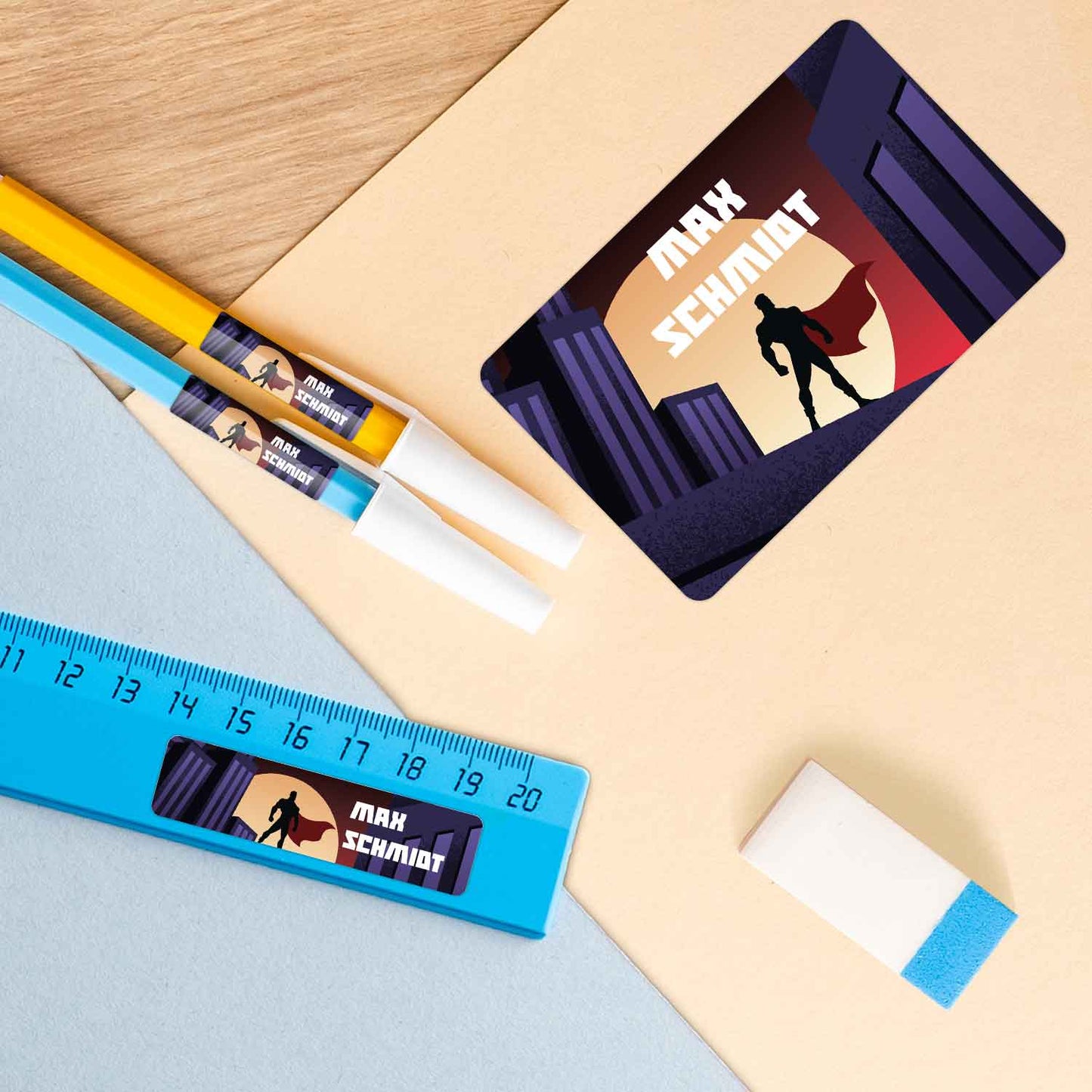 Schuletiketten mit Namen - Superheld Design - 100 Aufkleber in verschiedenen Größen