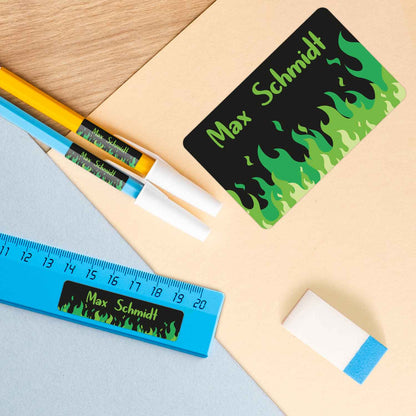 Schuletiketten mit Namen - Flammen Design - 100 Aufkleber in verschiedenen Größen