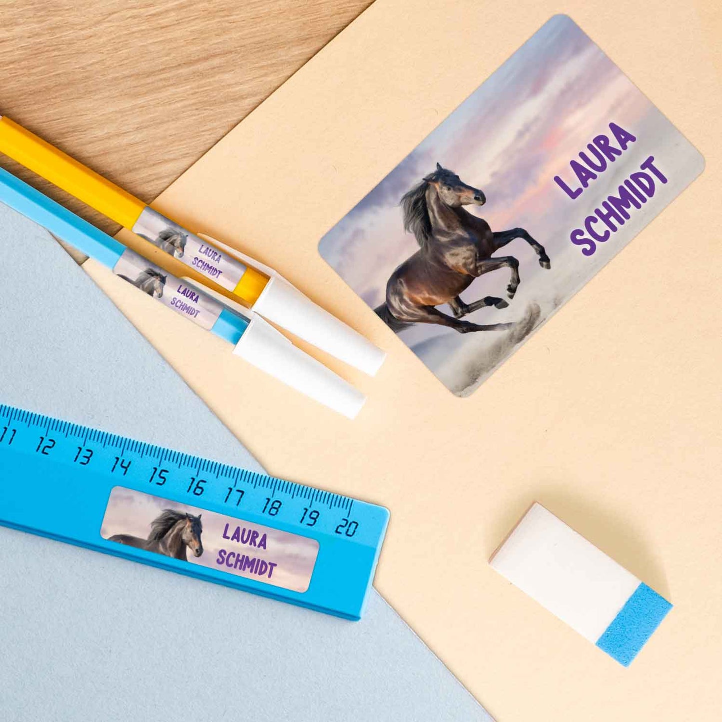 Schuletiketten mit Namen - Pferd Design - 100 Aufkleber in verschiedenen Größen