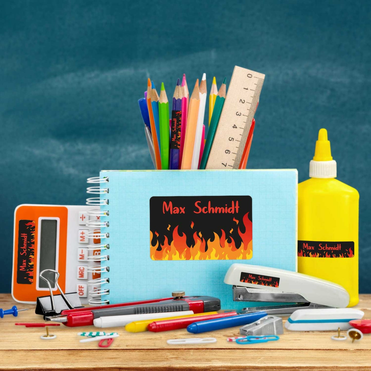 Schuletiketten mit Namen - Flammen Design - 100 Aufkleber in verschiedenen Größen