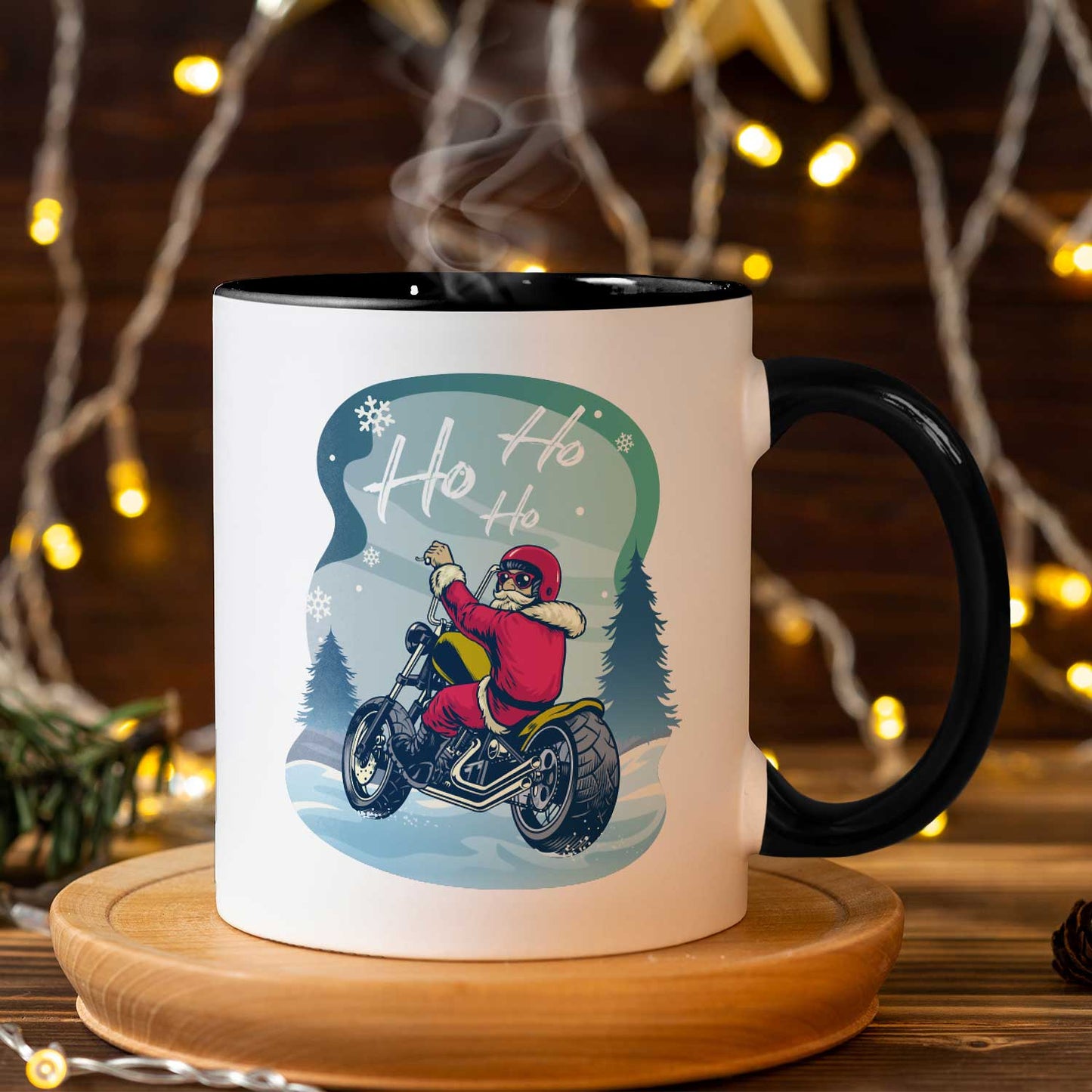 Bedruckte Tasse mit Weihnachtsmotiv im Cool Santa Design