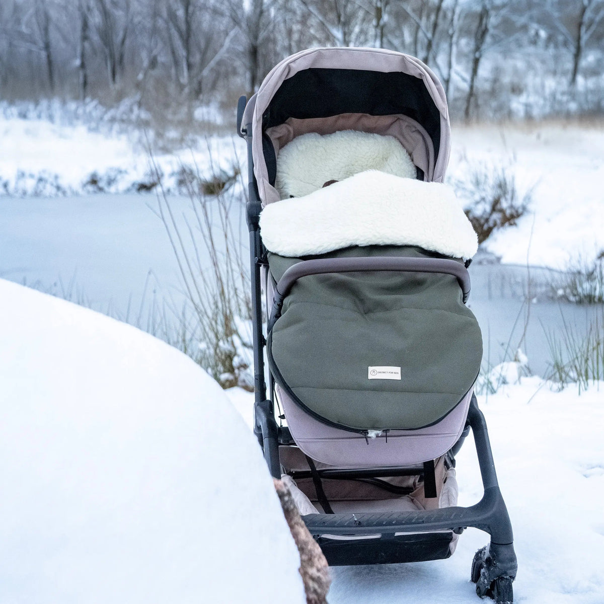 Winter footmuff, water-repellent, with merino wool lining - stroller