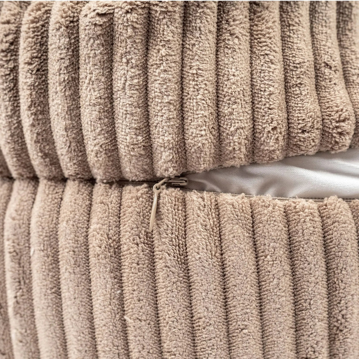 Stillkissen Cord XXL –  ergonomisch & stilvoll